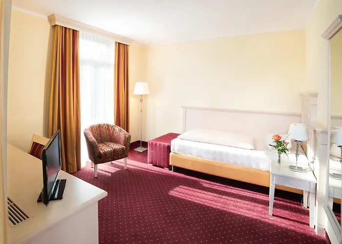 Hotell Seeblick 3*