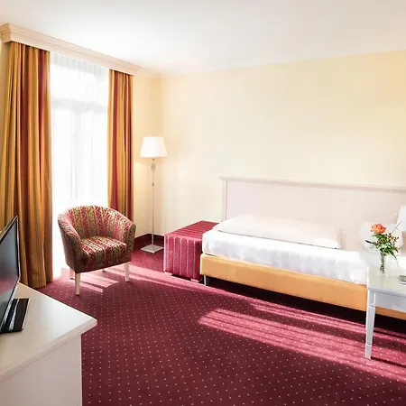 Hotel Seeblick 3*
