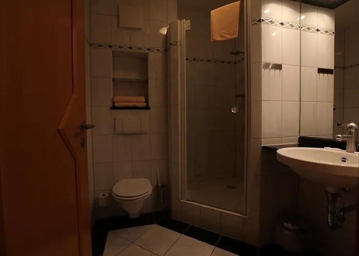 Seeblick Hotell 3*